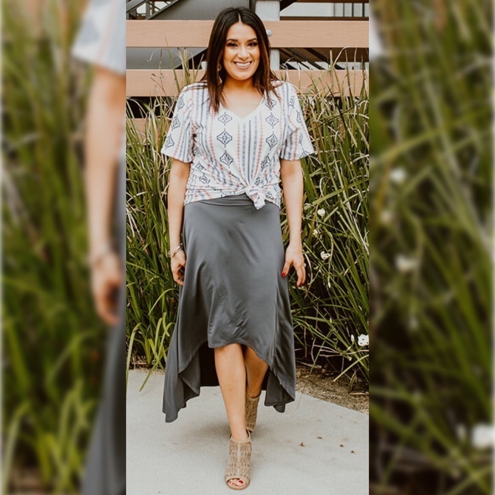 NWT Lularoe Olivia High Low Maxi Skirt Medium - Picture 1 of 4